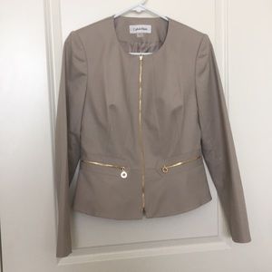 NWOT Fitted khaki peplum zipped blazer jacket